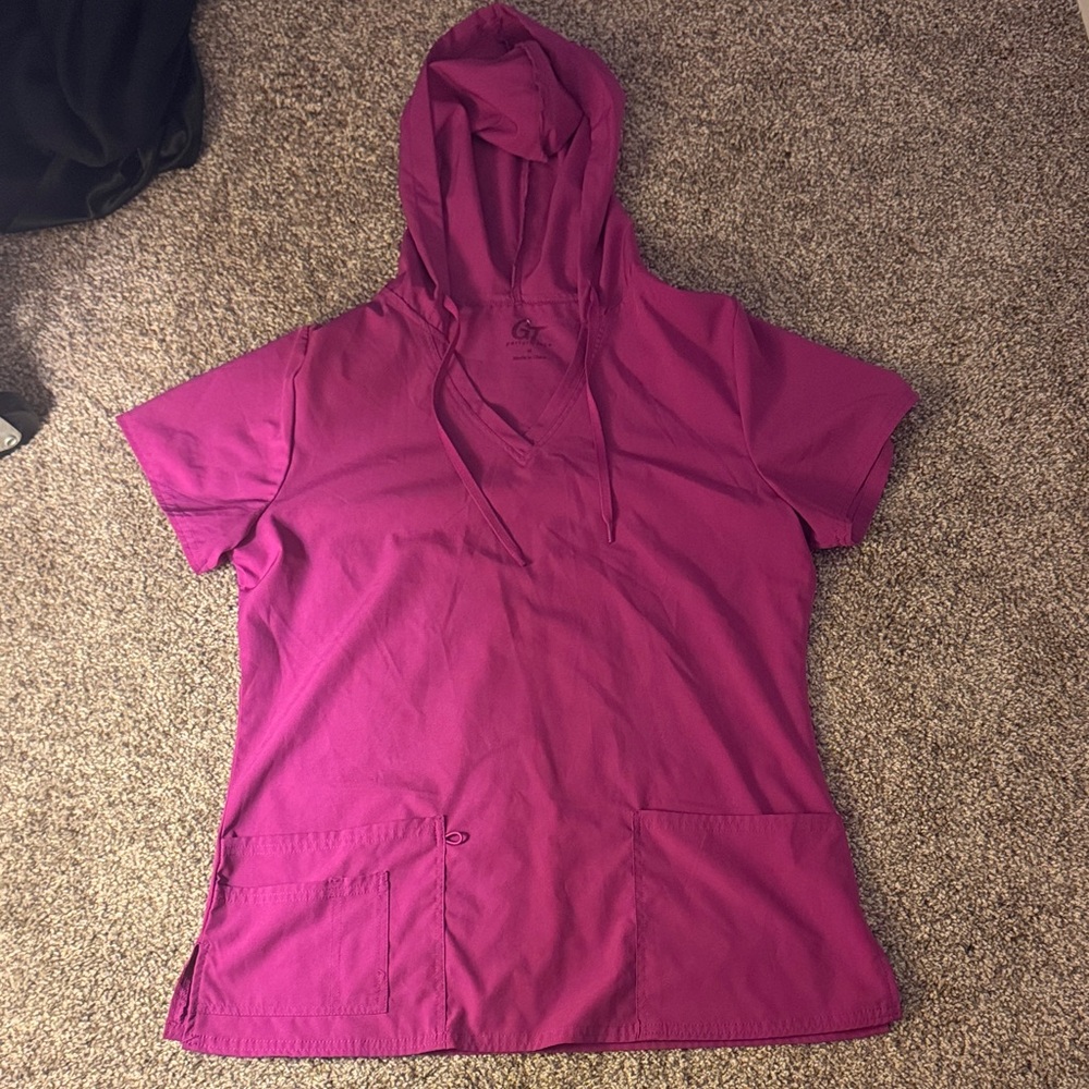 Women’s Scrub Top With Hood